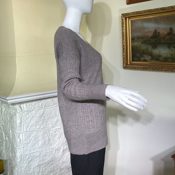 NWOT Cynthia Rowley 100% Merino Wool Cable Knit Sweater - Picture 3 of 14